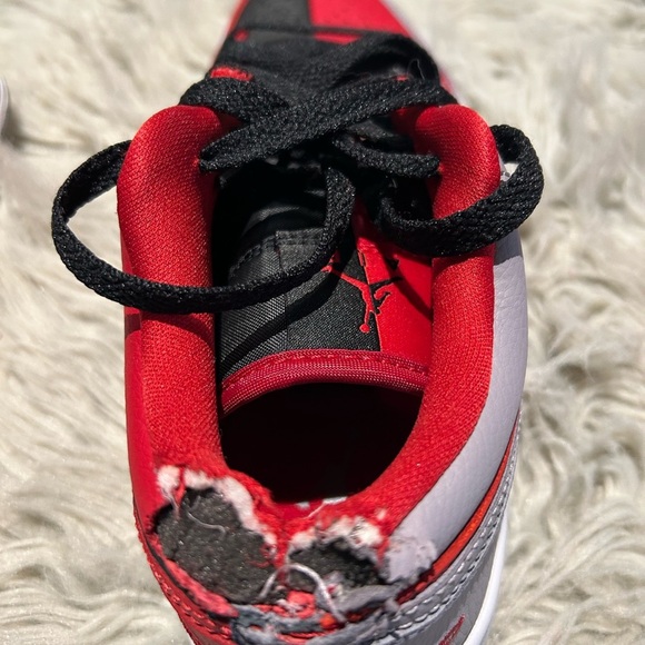 AIR JORDAN 1 LOW SE SPLIT SNEAKERS - Picture 8 of 13